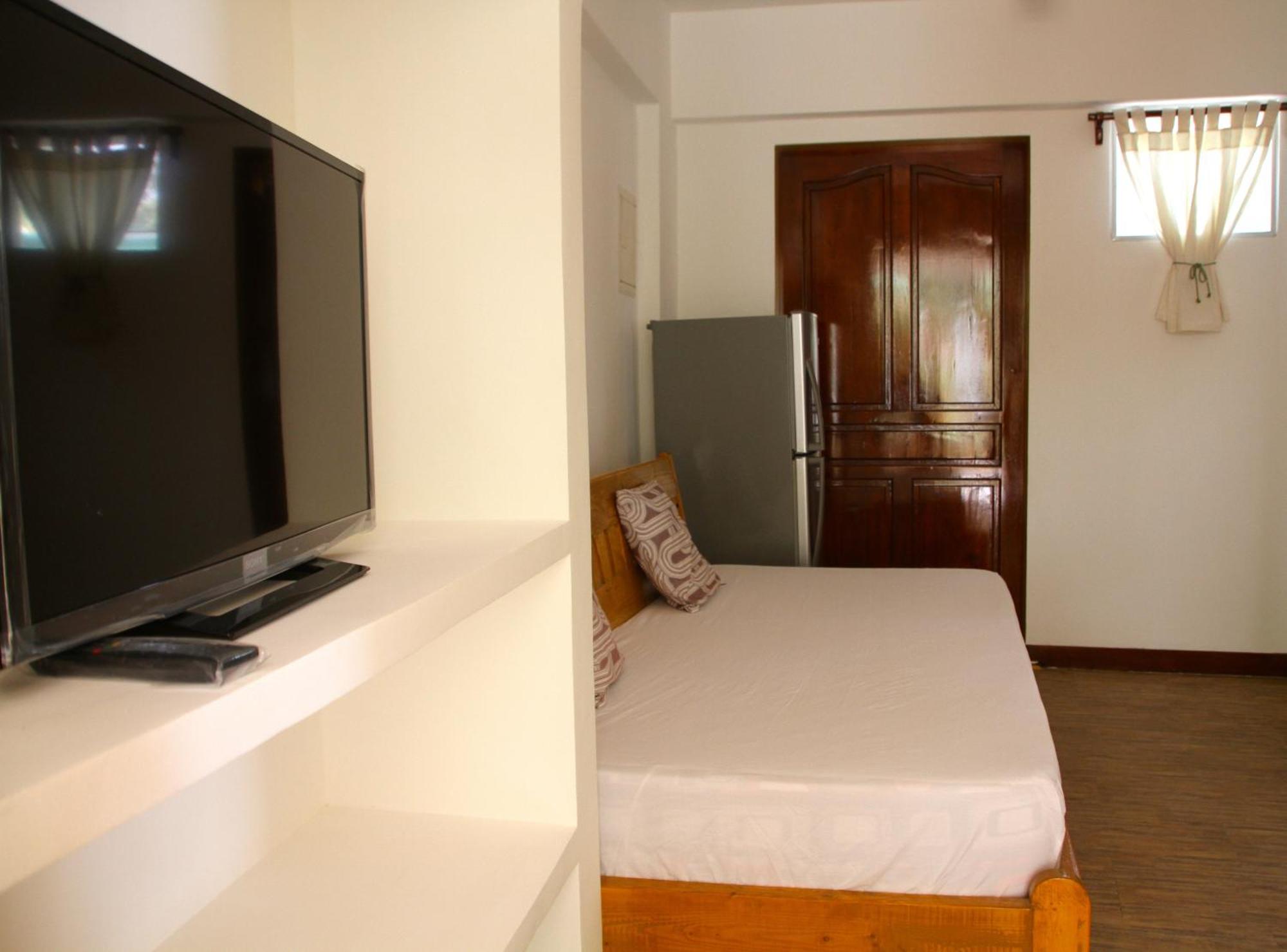 Wind Rider'S Inn Balabag  Room photo